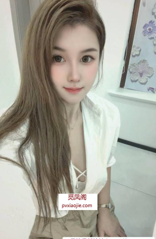 服务到位风骚妹子