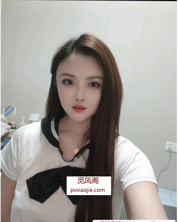 大胸女友李一桐