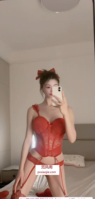 风骚红丝美腿御姐